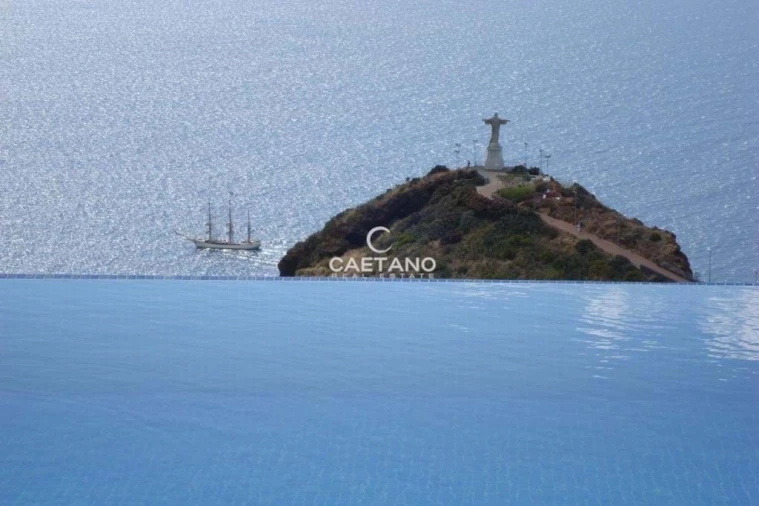 Moradia T3 para Venda em Caniço Foto 2