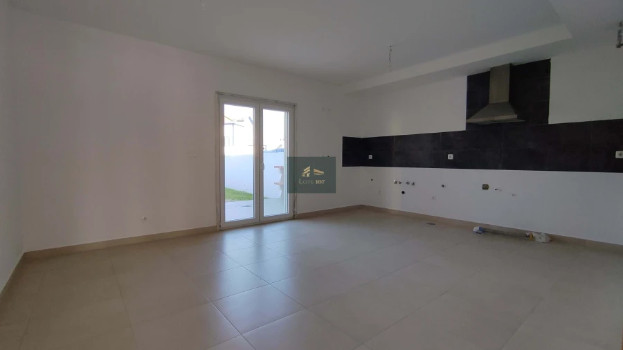 Moradia T4 para Venda em Gaio-Rosário e Sarilhos Pequenos Foto 6