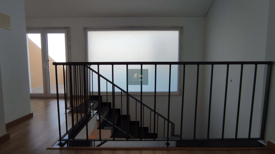 Moradia T4 para Venda em Gaio-Rosário e Sarilhos Pequenos Foto 20