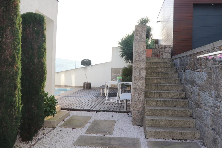 Moradia T5 para Venda em Lordelo Foto 7