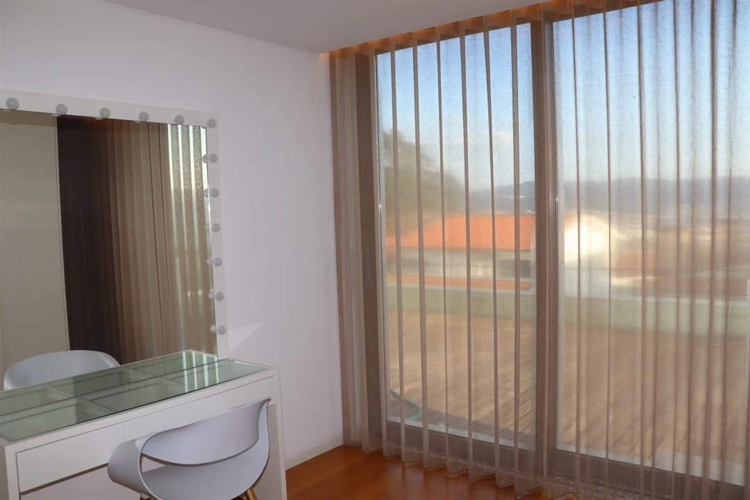 Moradia T5 para Venda em Lordelo Foto 24