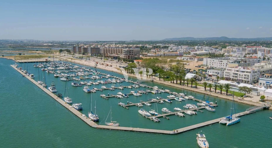 Terreno para Venda em Olhão Foto 4