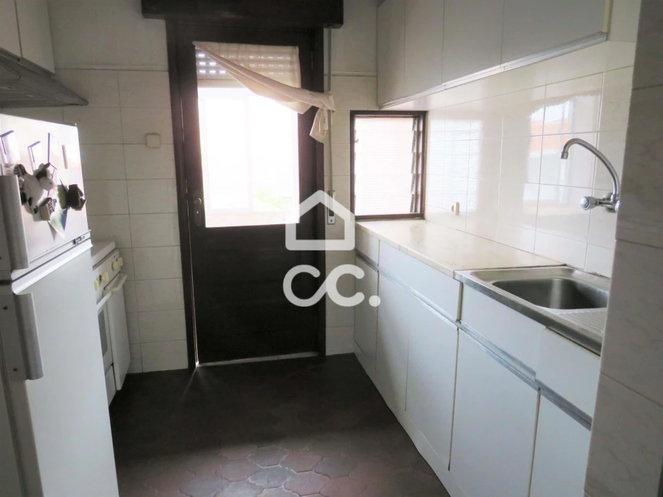 Apartamento T2 para Venda em Ermesinde Foto 2