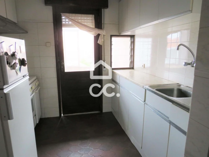 Apartamento T2 para Venda em Ermesinde Foto 2