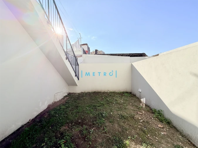Apartamento T0 para Venda em Paranhos Foto 7