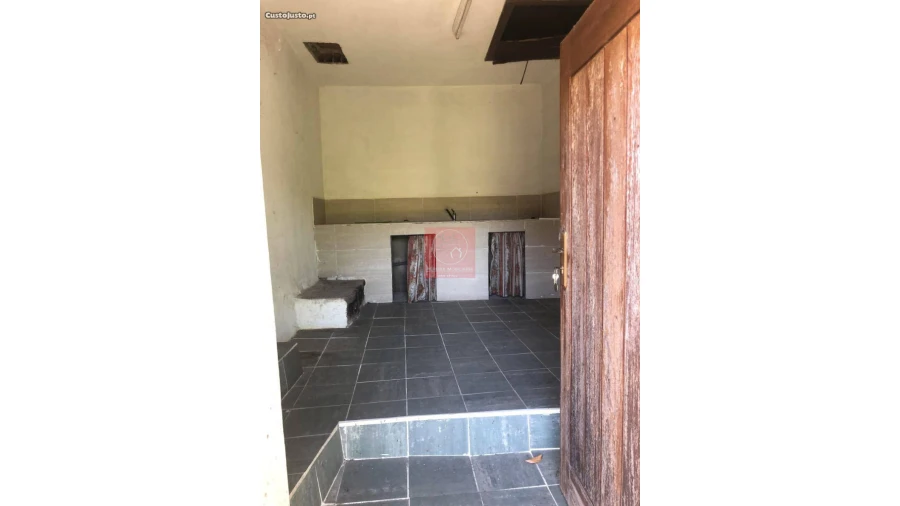 Moradia T2 para Venda em Azias Foto 4