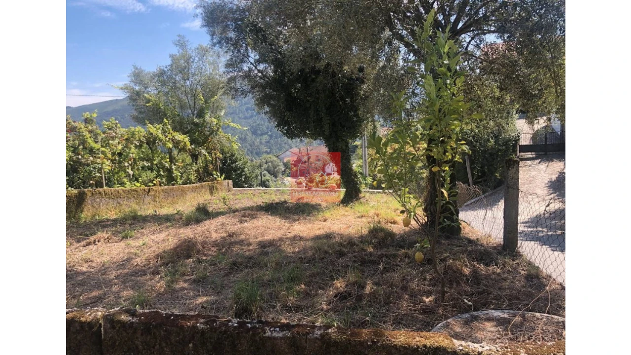 Moradia T2 para Venda em Azias Foto 7