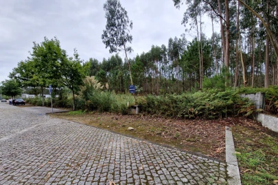 Terreno para Venda em Castêlo da Maia