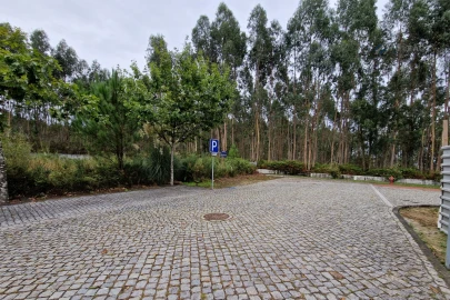 Terreno para Venda em Castêlo da Maia