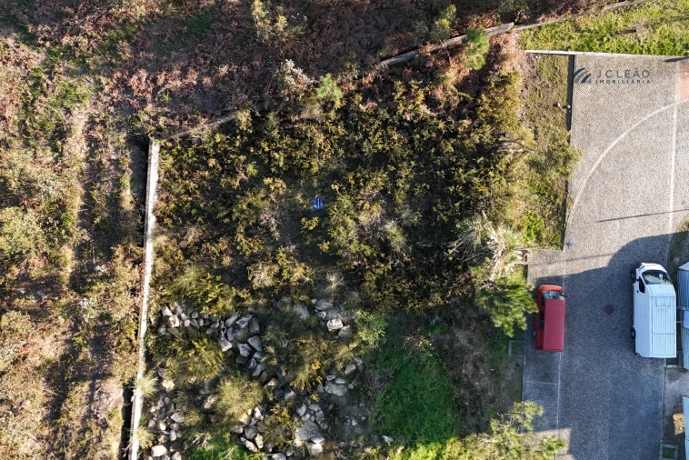 Terreno para Venda em Castêlo da Maia Foto 12