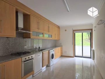 Apartamento T3 para Venda em Tavarede
