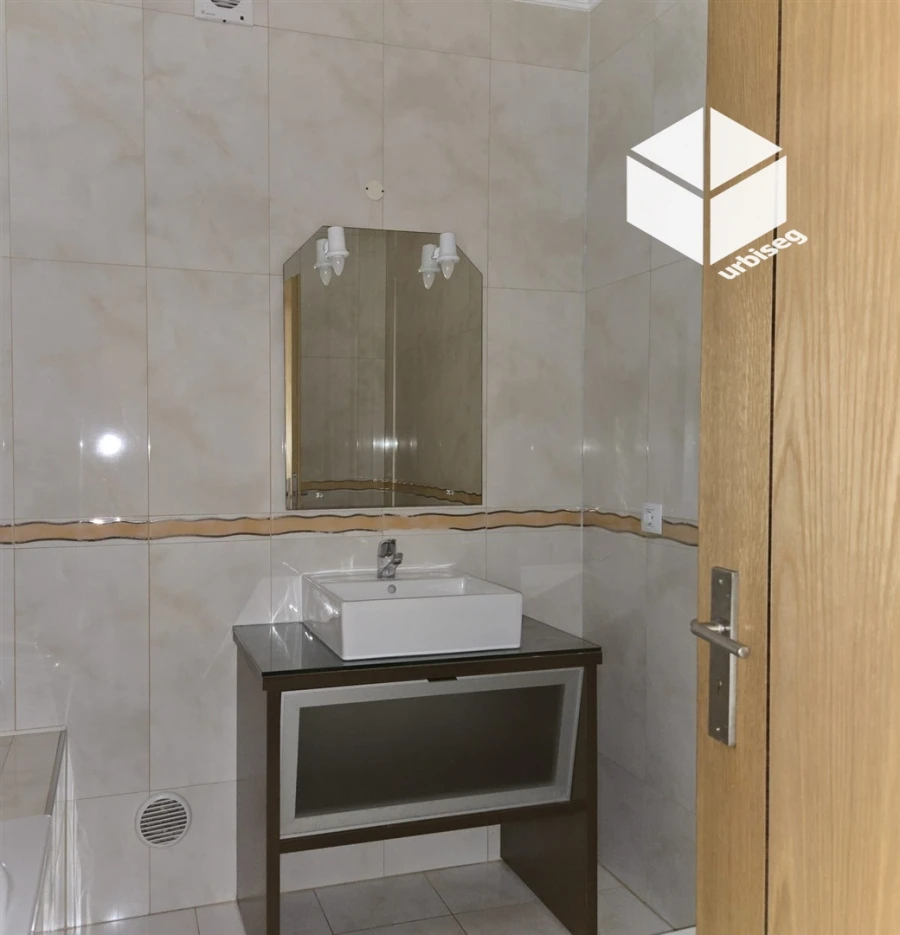 Apartamento T3 para Venda em Tavarede Foto 29