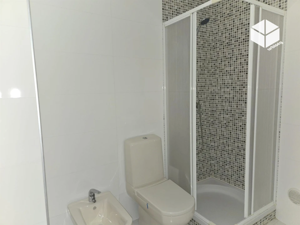 Apartamento T3 para Venda em Tavarede Foto 21