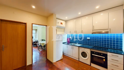 Apartamento T3 para Arrendamento em Santo António