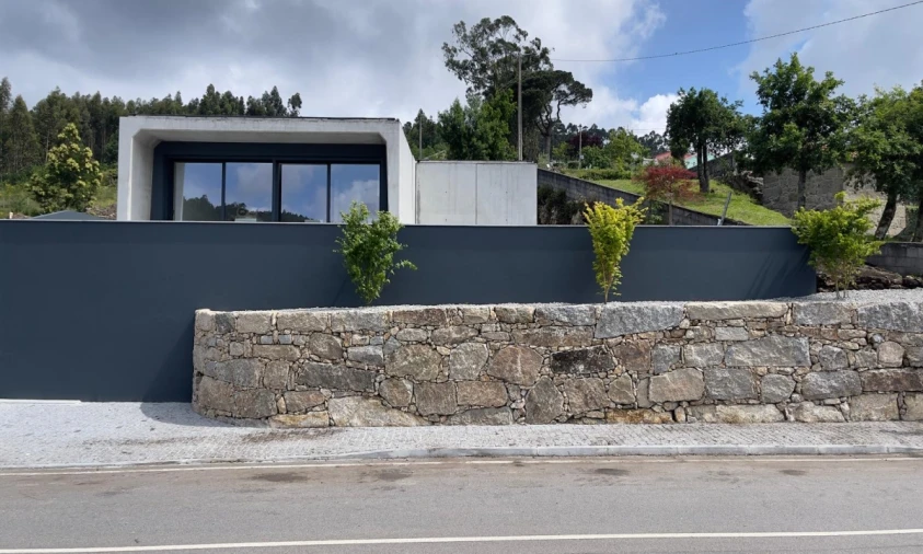 Moradia T3 para Venda em Leitões, Oleiros e Figueiredo Foto 1