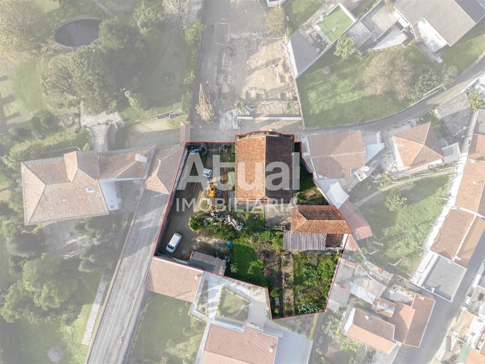 Moradia T6 para Venda em Urgezes Foto 10