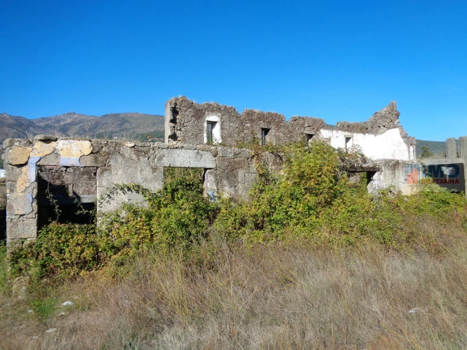 Terreno Misto para Venda em Teixoso e Sarzedo Foto 4