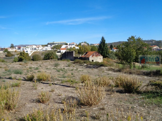 Terreno Misto para Venda em Teixoso e Sarzedo Foto 12