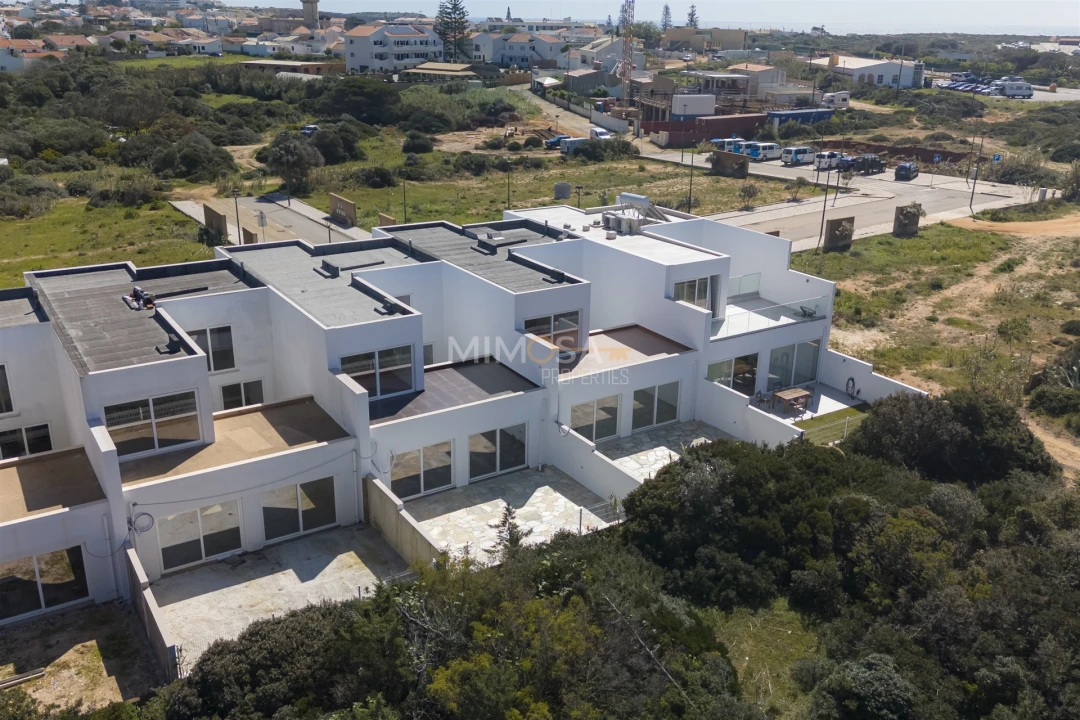 Moradia T4 para Venda em Vila de Sagres Foto 40