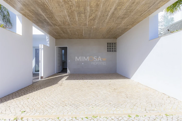 Moradia T4 para Venda em Vila de Sagres Foto 3