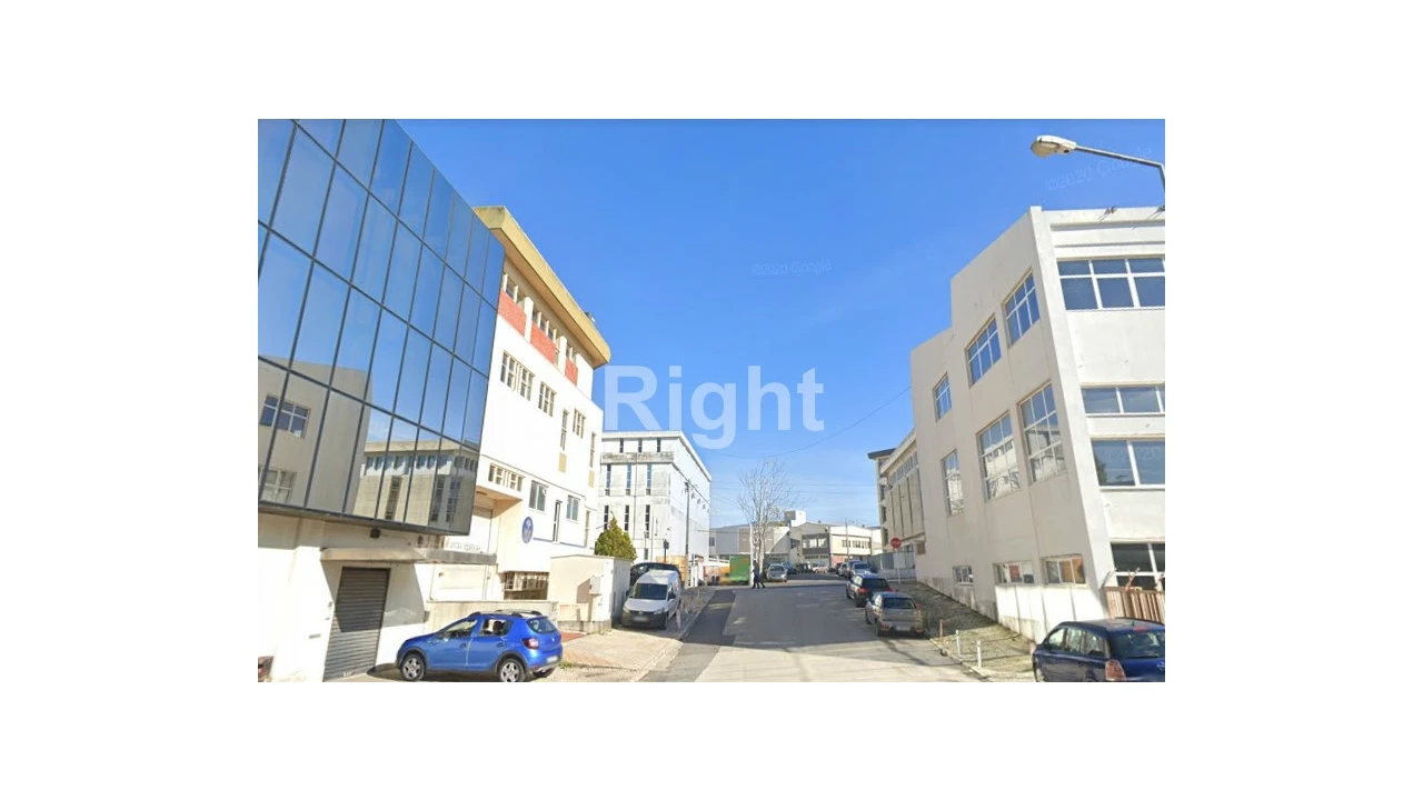 Armazém para Venda em Sacavém e Prior Velho Foto 1