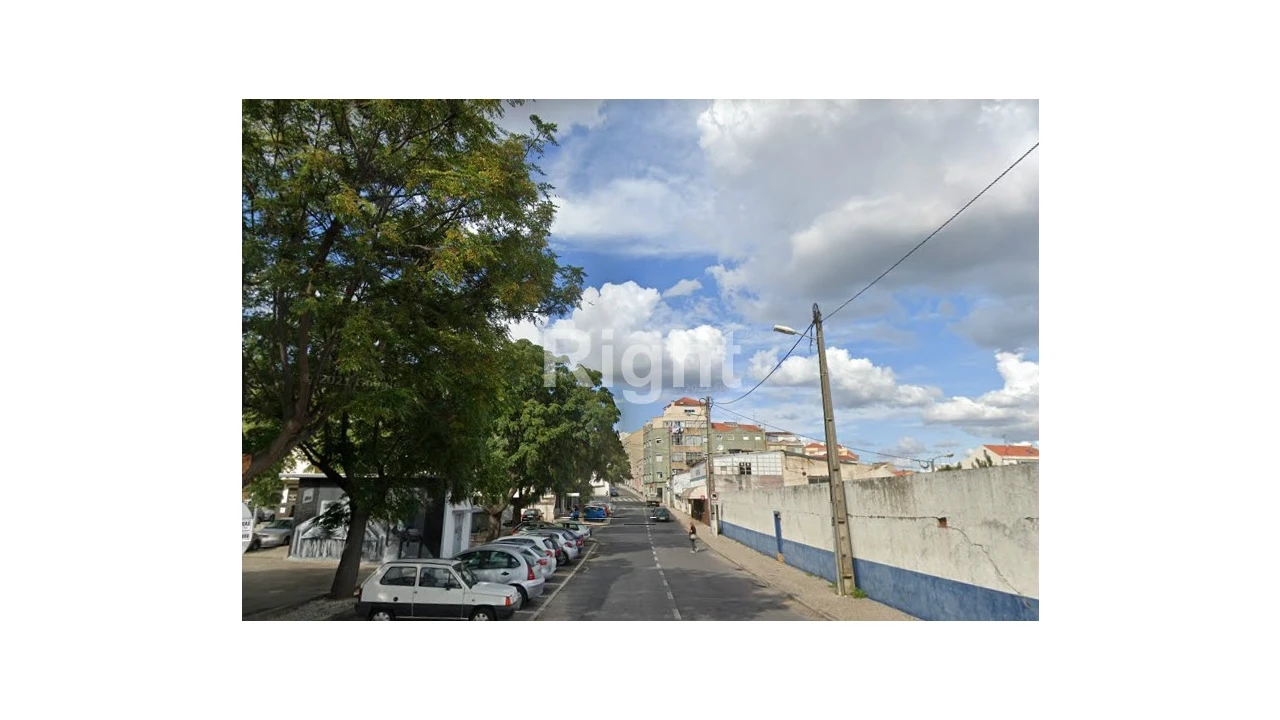 Armazém para Venda em Sacavém e Prior Velho Foto 8