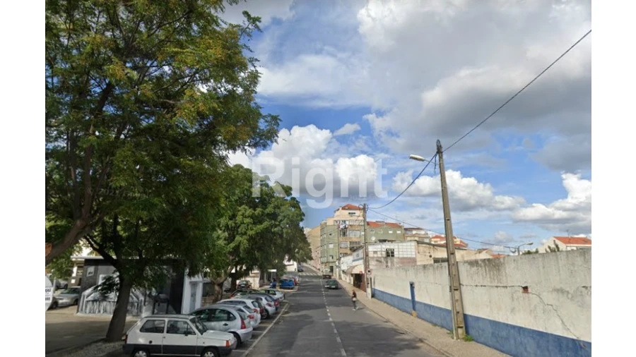 Armazém para Venda em Sacavém e Prior Velho Foto 8