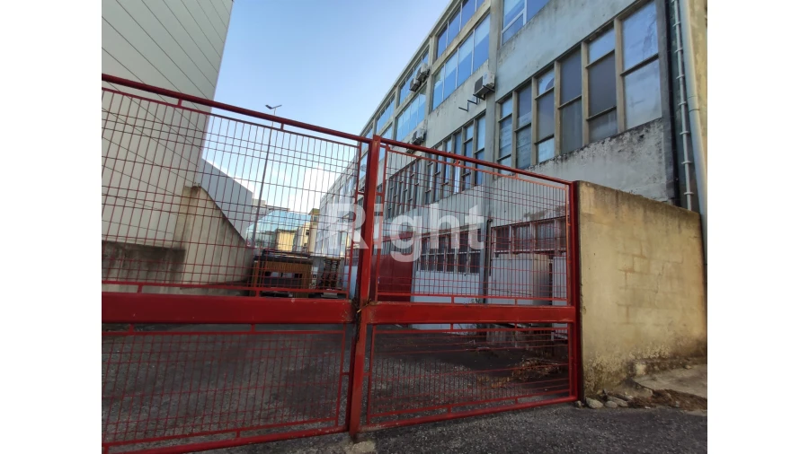 Armazém para Venda em Sacavém e Prior Velho Foto 2