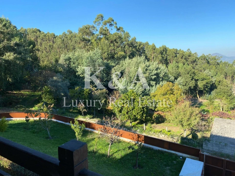 Moradia T4 para Venda em Venade e Azevedo Foto 6