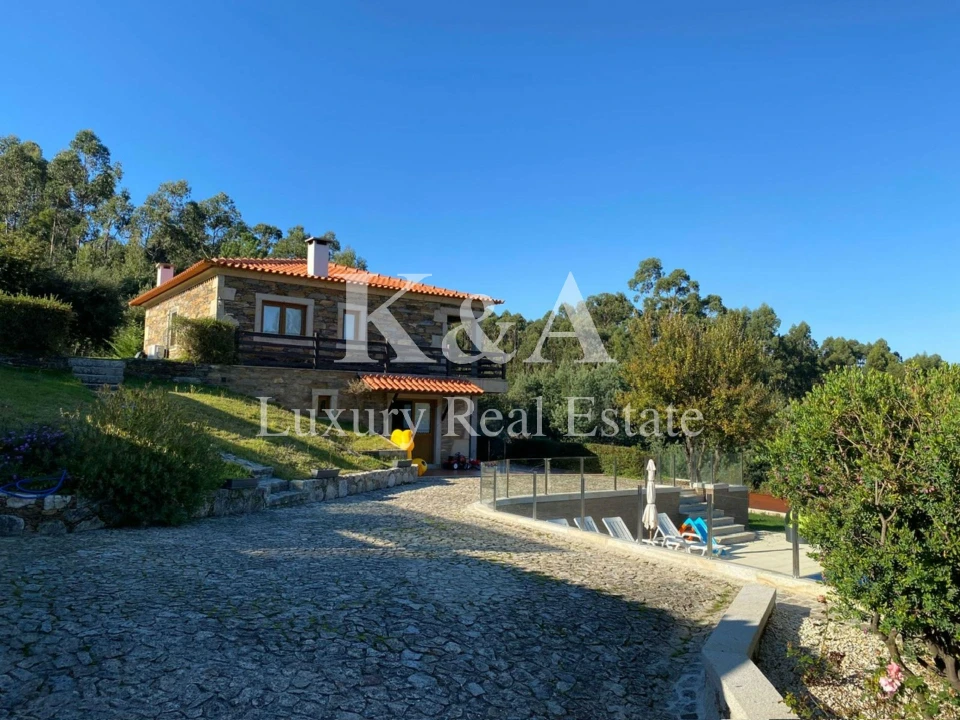 Moradia T4 para Venda em Venade e Azevedo Foto 11