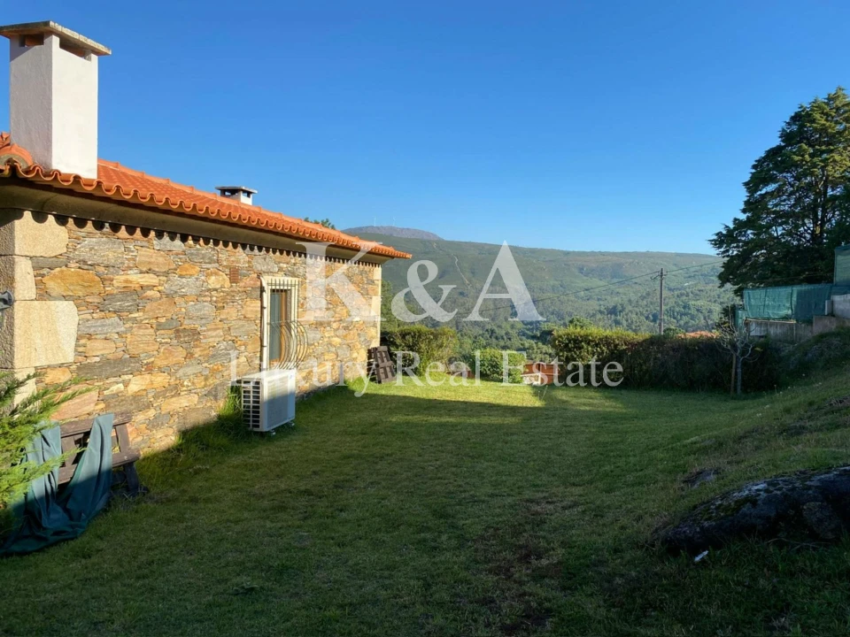 Moradia T4 para Venda em Venade e Azevedo Foto 3