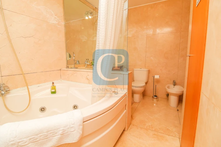 Apartamento T3 para Venda em Aldoar, Foz do Douro e Nevogilde Foto 37