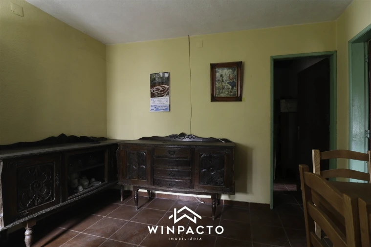 Moradia T3 para Venda em Lapa do Lobo Foto 4