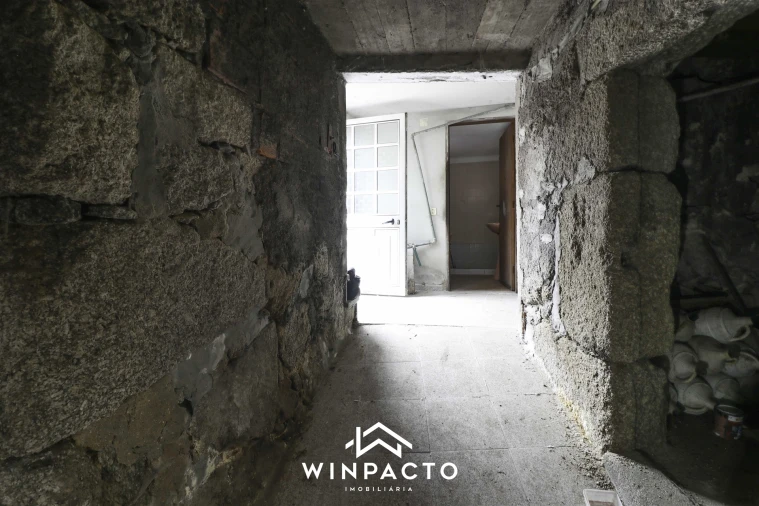 Moradia T3 para Venda em Lapa do Lobo Foto 16