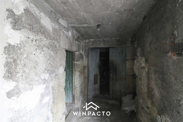 Moradia T3 para Venda em Lapa do Lobo Foto 13