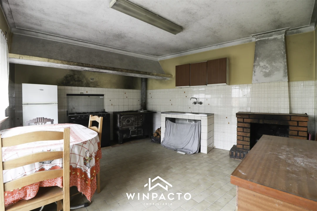 Moradia T3 para Venda em Lapa do Lobo Foto 9