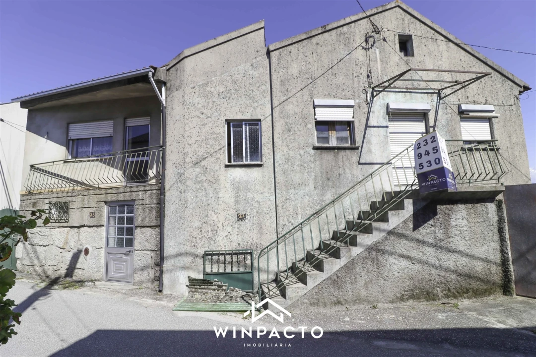 Moradia T3 para Venda em Lapa do Lobo Foto 1