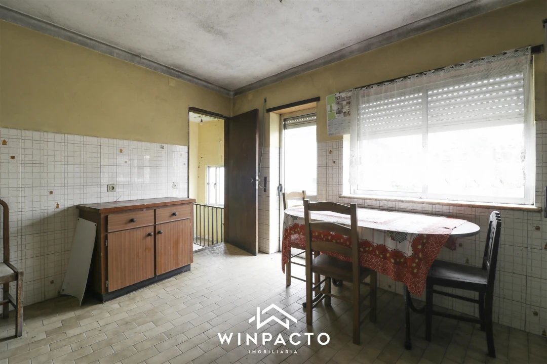 Moradia T3 para Venda em Lapa do Lobo Foto 6