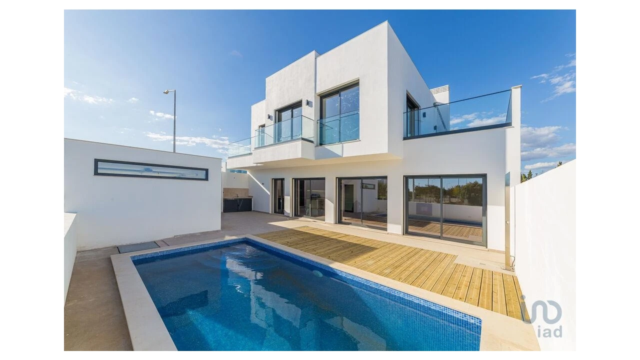 Moradia T3 para Venda em Tavira (Santa Maria e Santiago) Foto 2