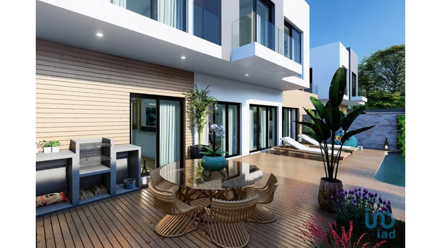 Moradia T3 para Venda em Tavira (Santa Maria e Santiago) Foto 3