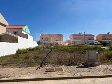 Terreno para Venda em Atouguia da Baleia