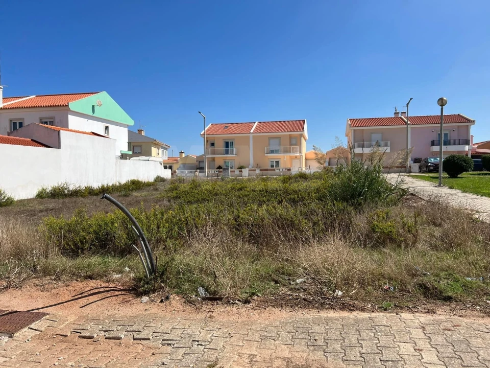 Terreno para Venda em Atouguia da Baleia Foto 5