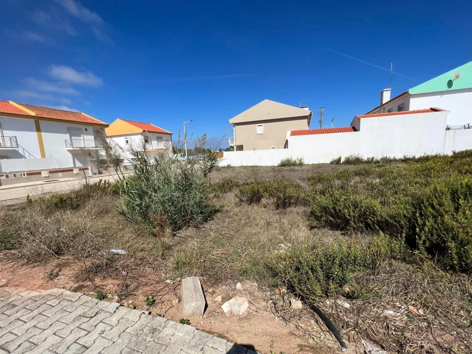 Terreno para Venda em Atouguia da Baleia Foto 5