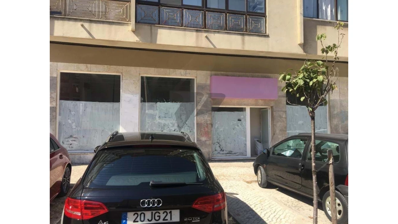 Negócio para Venda em Alto do Seixalinho, Santo André e Verderena Foto 2