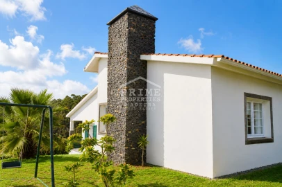 Moradia T3 para Venda em Camacha