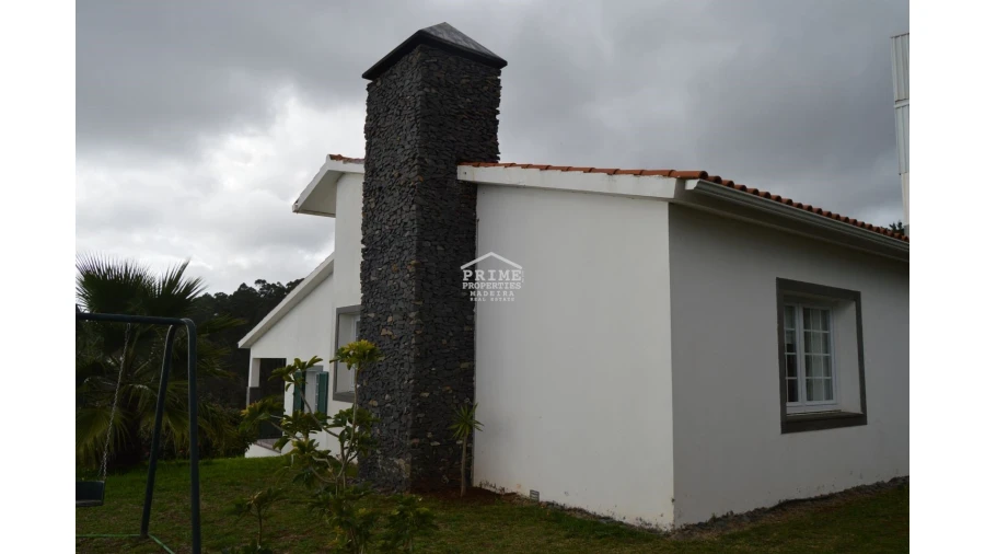 Moradia T3 para Venda em Camacha Foto 19