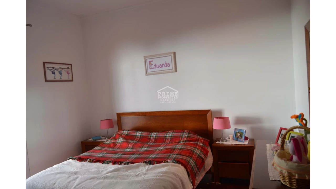 Moradia T3 para Venda em Camacha Foto 13