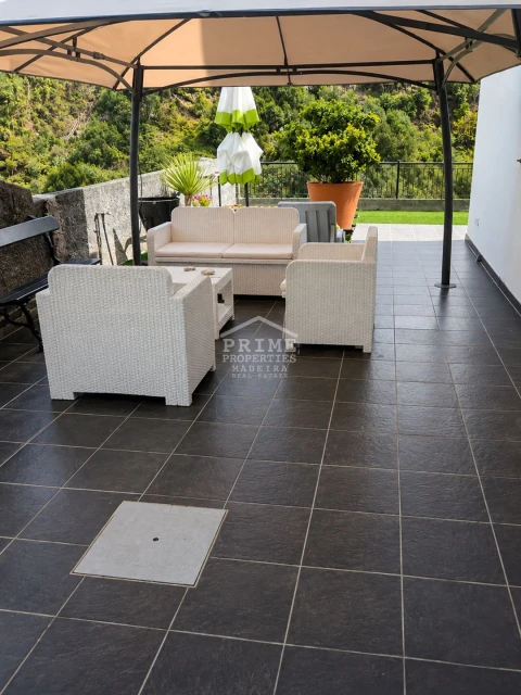 Moradia T3 para Venda em Santo Antonio