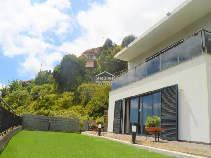 Moradia T3 para Venda em Santo Antonio