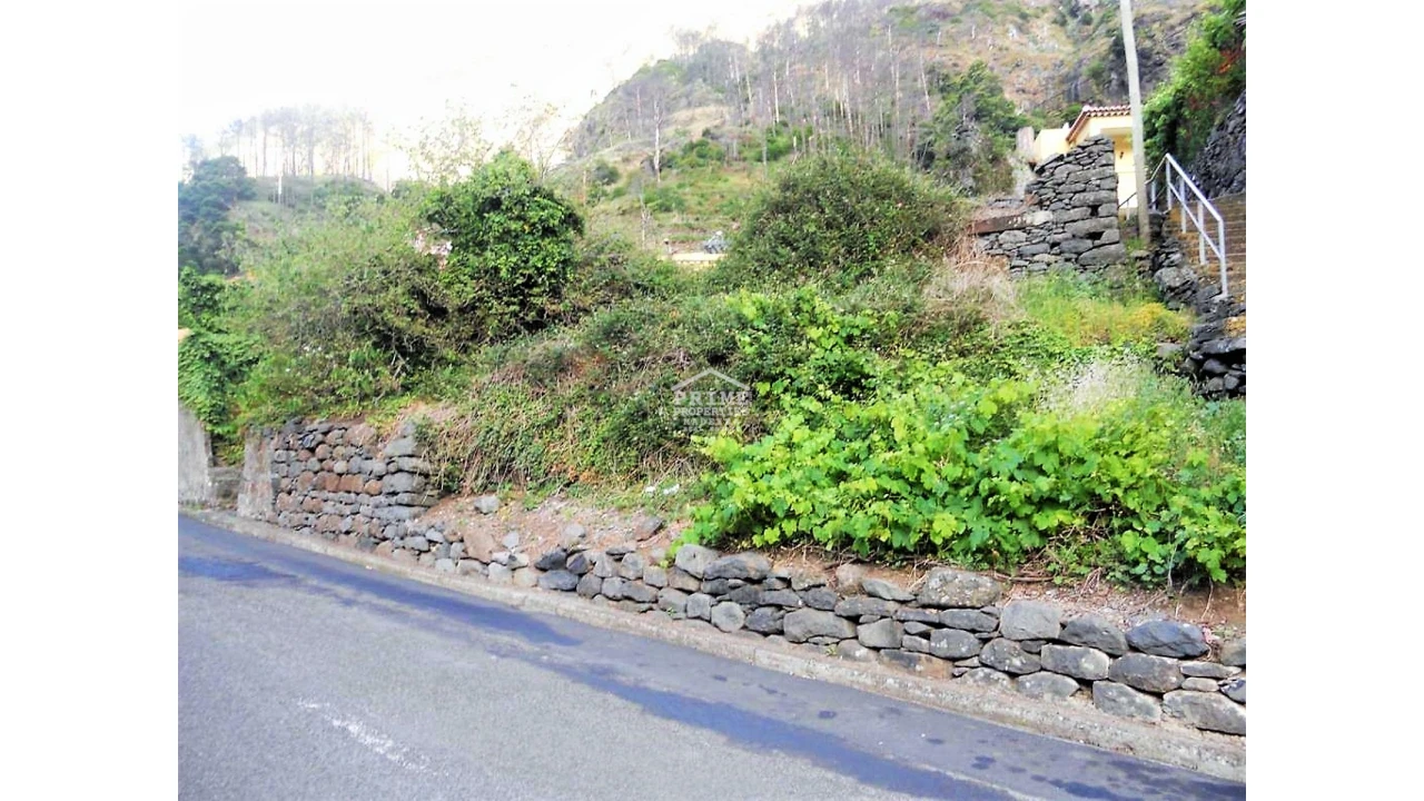 Moradia T3 para Venda em Serra de Agua Foto 7